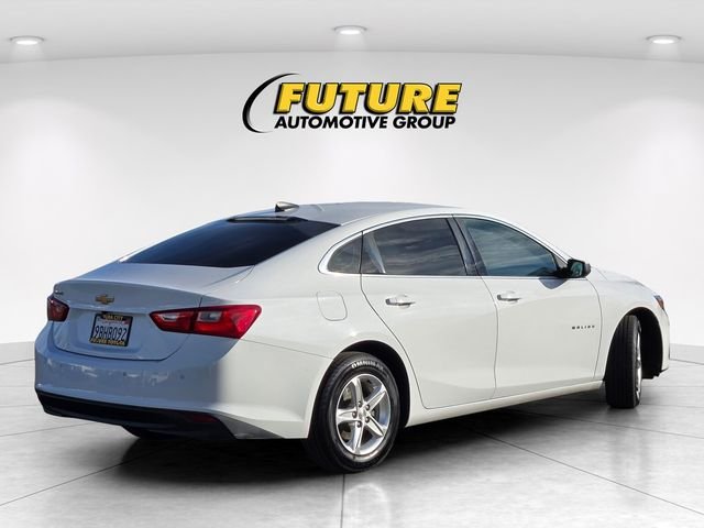 Used 2021 White Chevrolet LS image 4