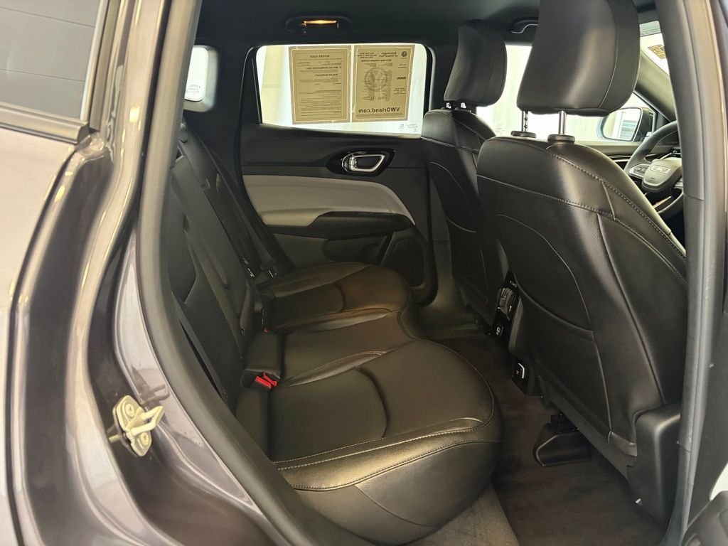 Used 2024 Gray Metallic Jeep Limited image 23