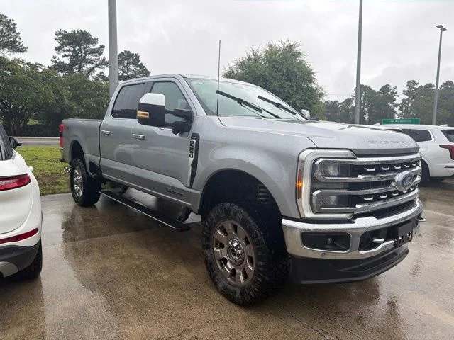 Used 2024 Silver Ford Lariat image 3