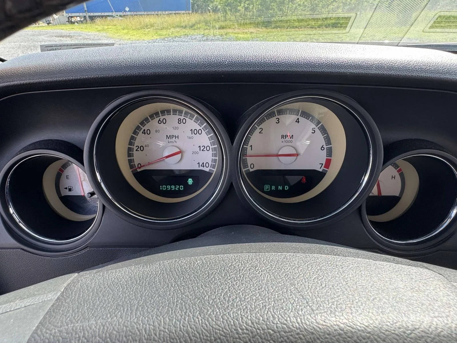 Used 2010 Torred Dodge SE image 12