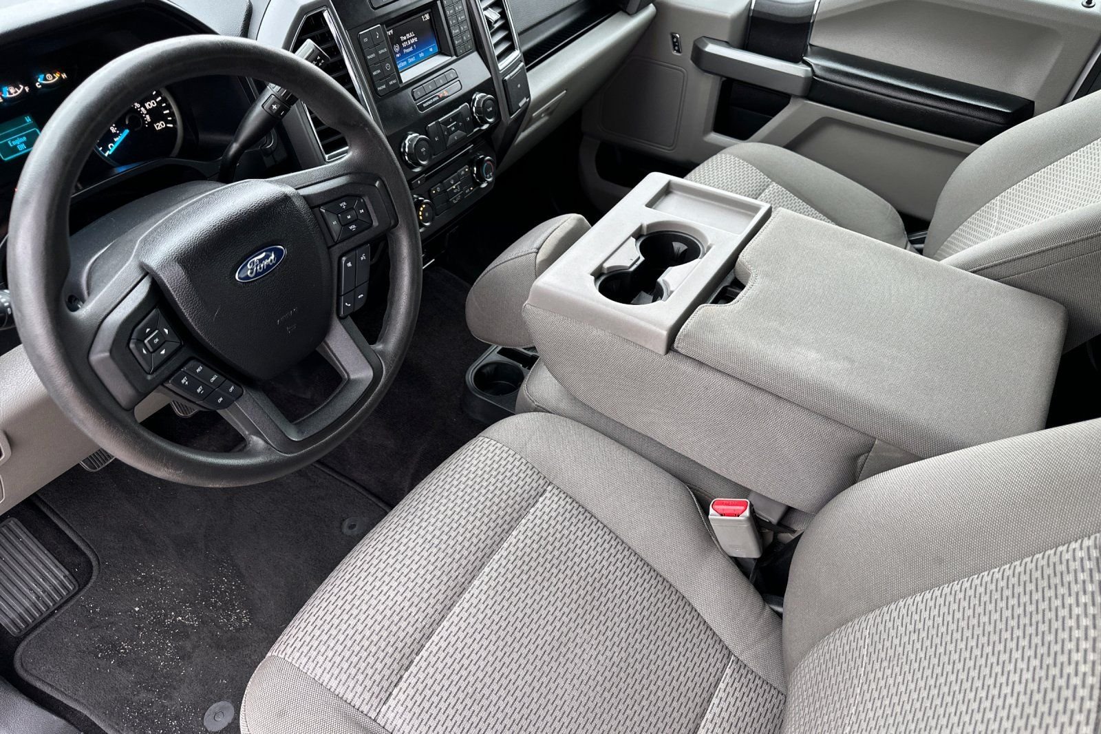 Used 2015  Ford XLT image 10