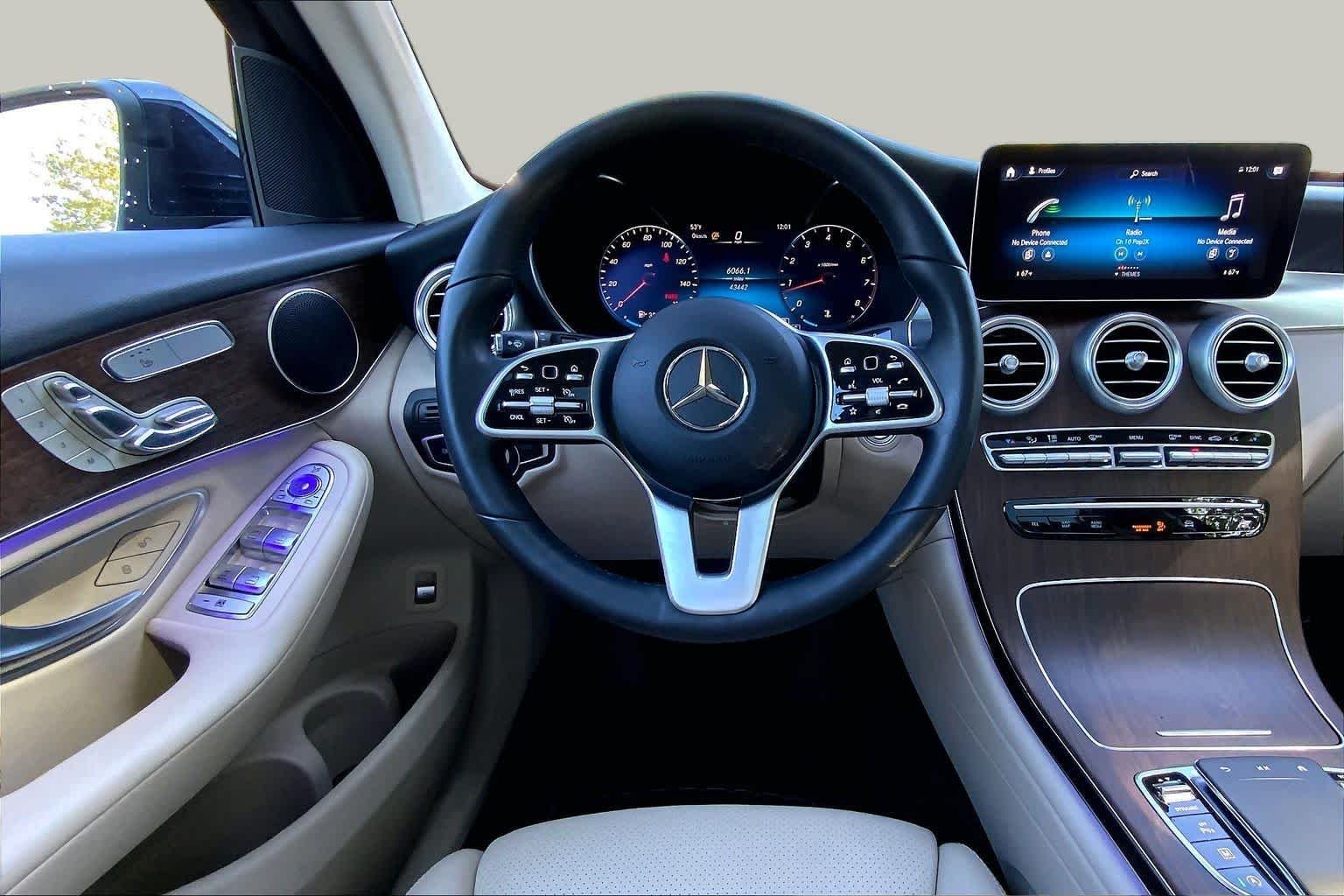 Used 2022 Lunar Blue Metallic Mercedes-Benz GLC 300 image 6