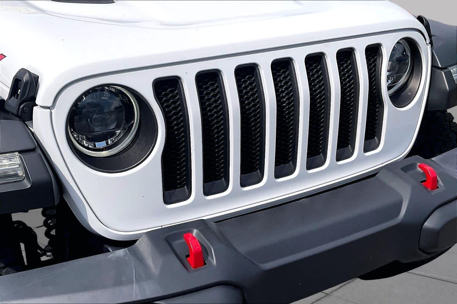 Used 2023 Bright White Clearcoat Jeep Rubicon image 29
