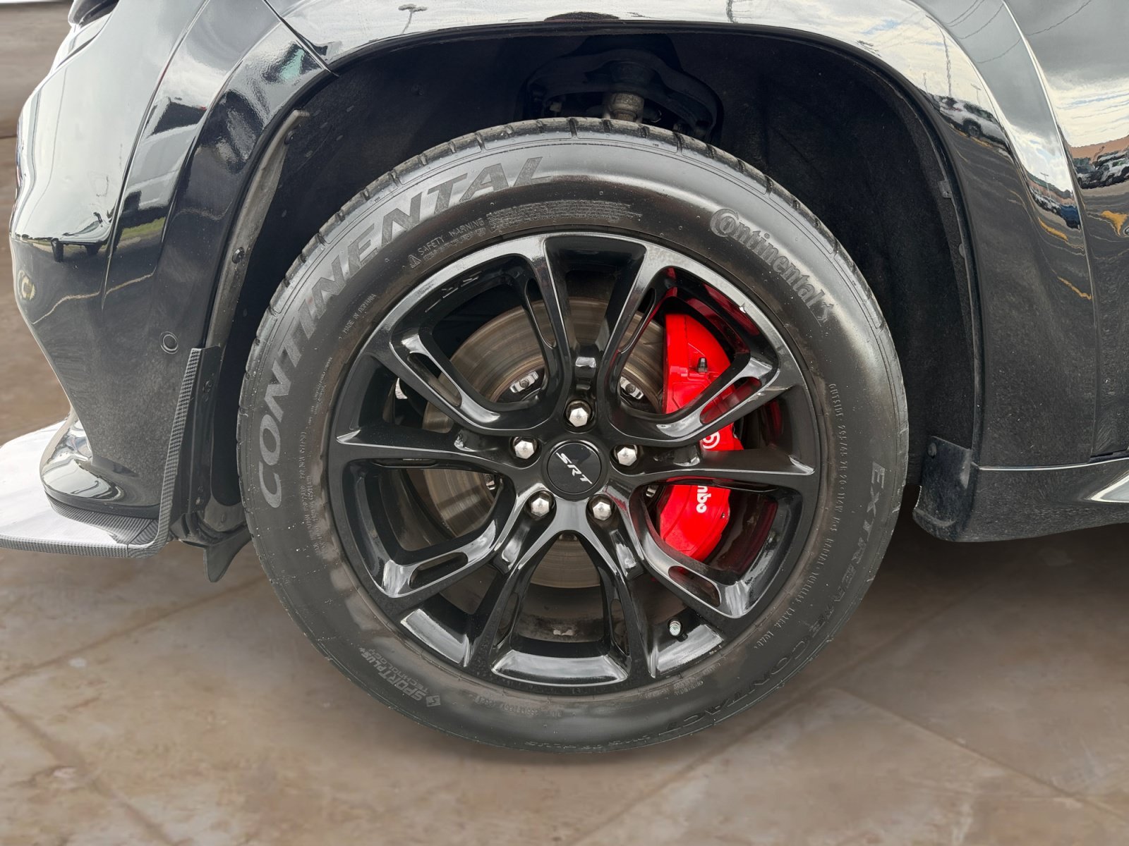 Used 2017 Diamond Black Jeep SRT image 22