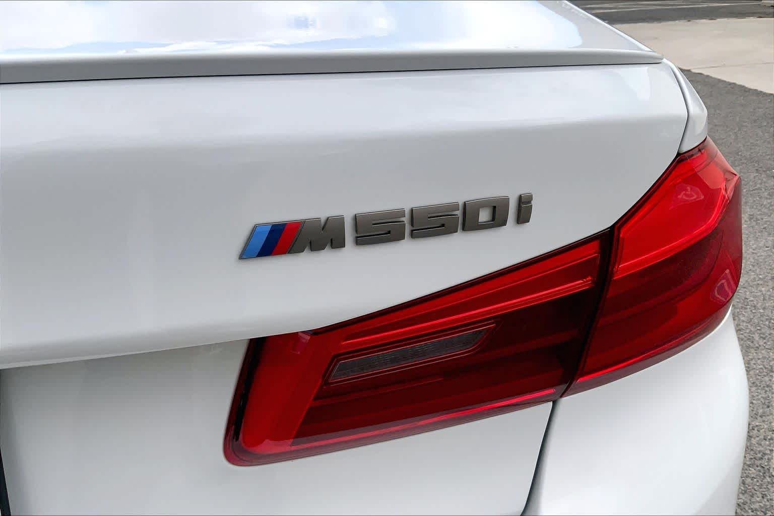 Used 2020 Alpine White BMW M550i xDrive image 30