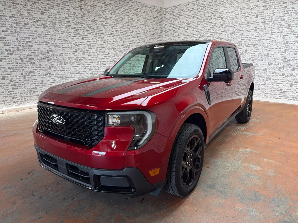 Used 2025 Ruby Red Met Tinted CC Ford Lariat image 3