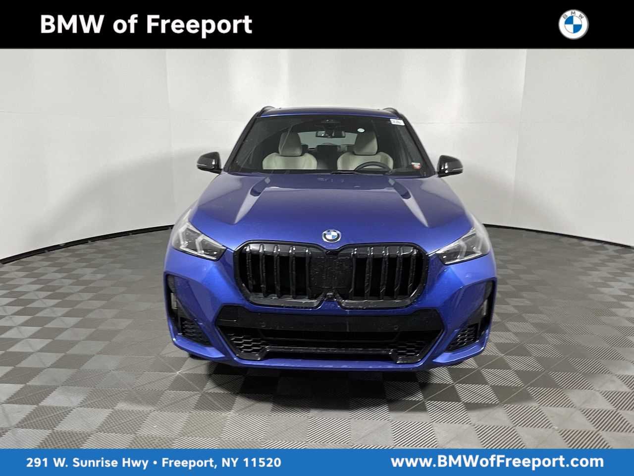 2023 BMW X1 28i - Photo 1