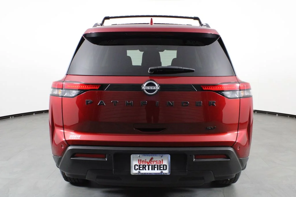 2024 Nissan Pathfinder SV - Photo 11