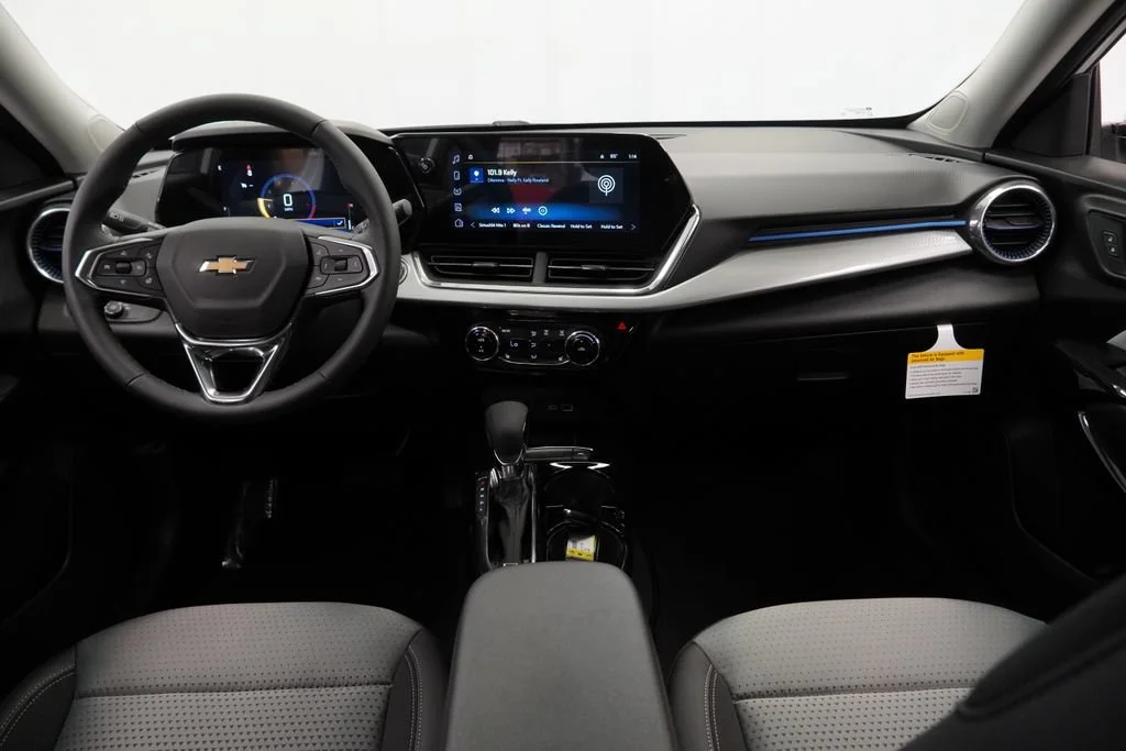 New 2026 Summit White Chevrolet LT image 7