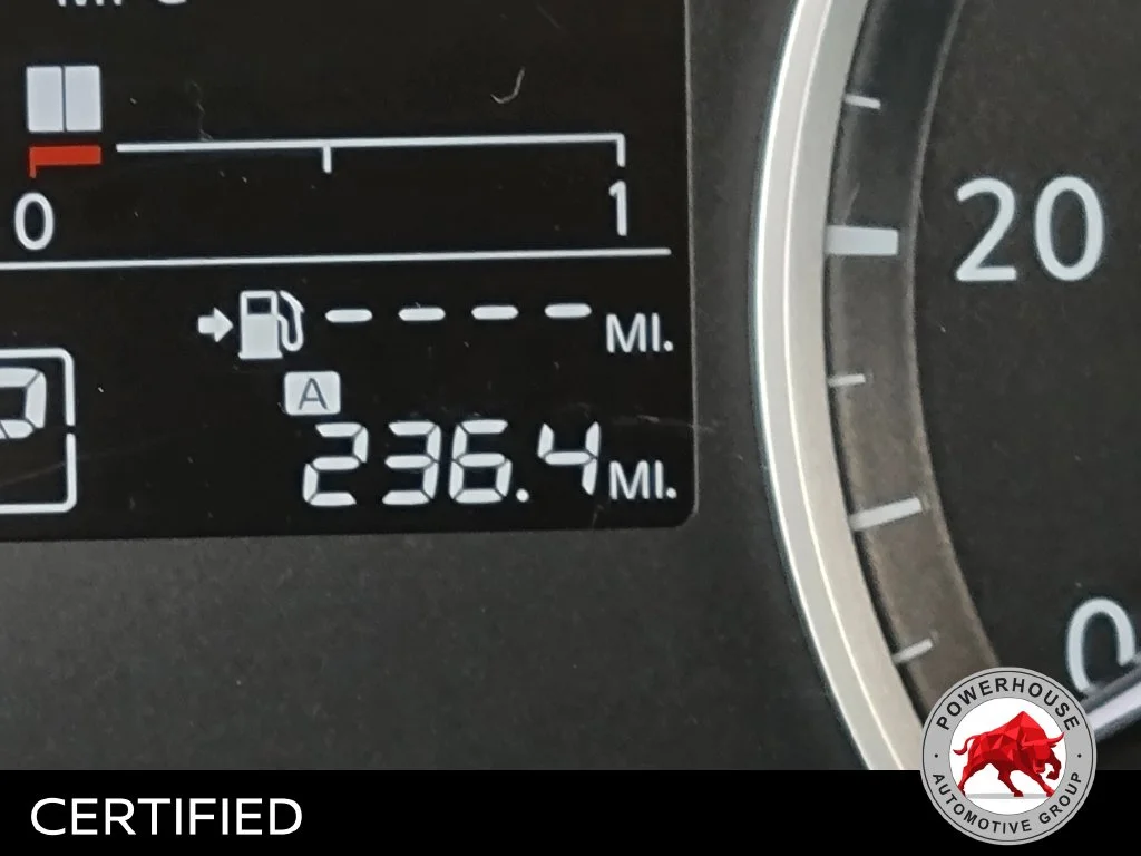 Used 2020 White Nissan S image 34