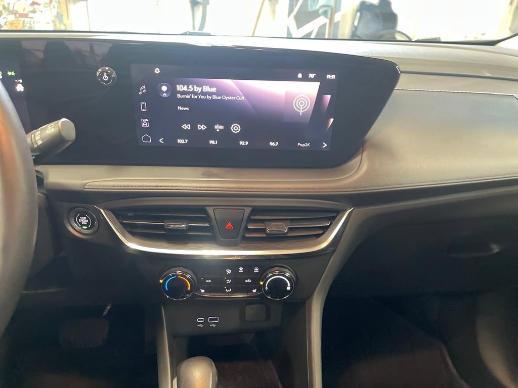 Used 2024 Ebony Twilight Metallic Buick Preferred image 19