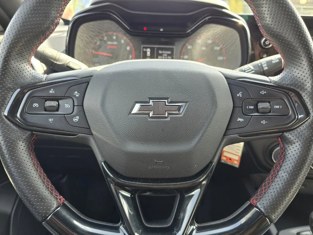 2025 Chevrolet Trax RS - Photo 23