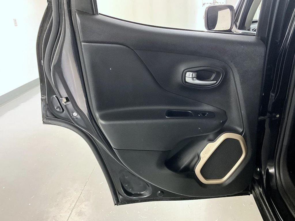 Used 2017 Black Jeep Limited image 21