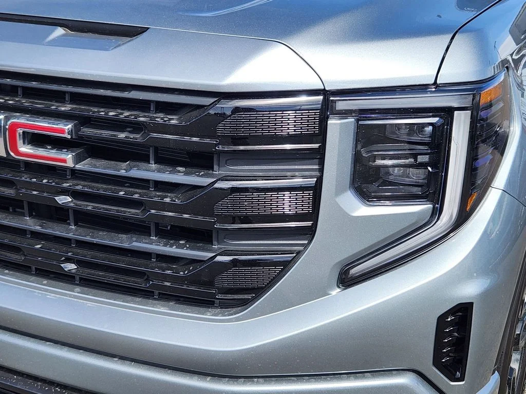 New 2026 Sterling Metallic GMC Elevation image 7