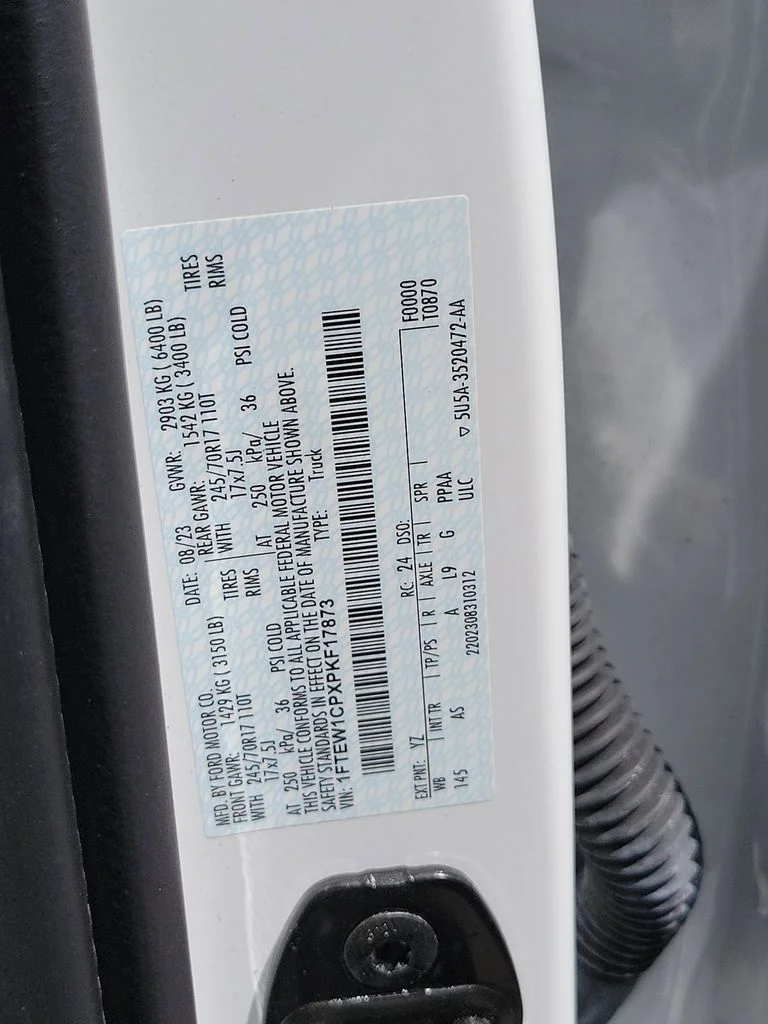 Used 2023 Oxford White Ford XL image 29
