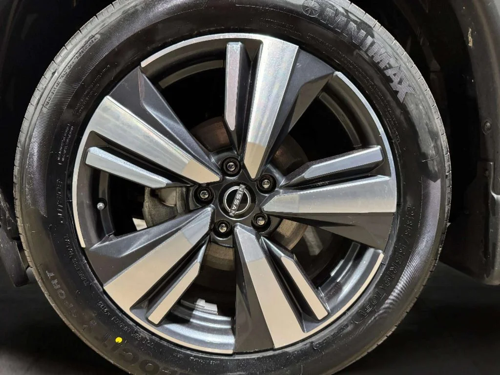 Certified Used 2023 Super Black Nissan SL image 35