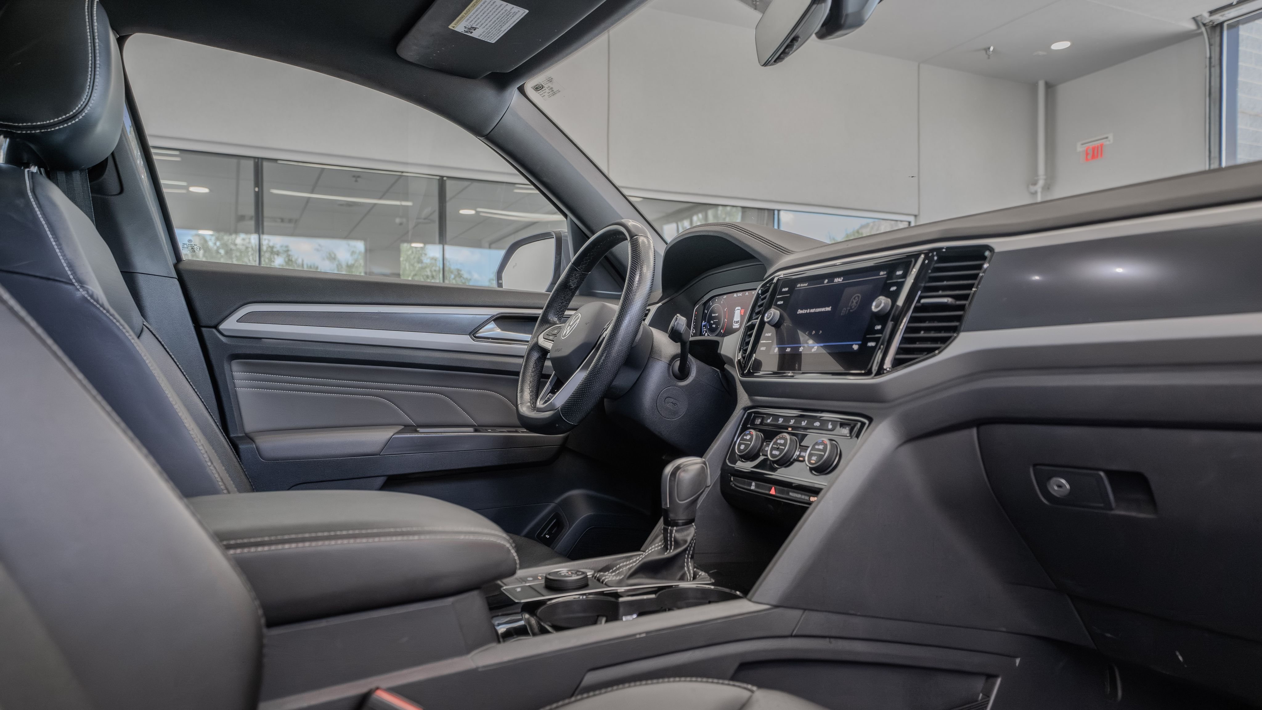 Used 2022 Gray Volkswagen 3.6L V6 SEL R-Line image 18