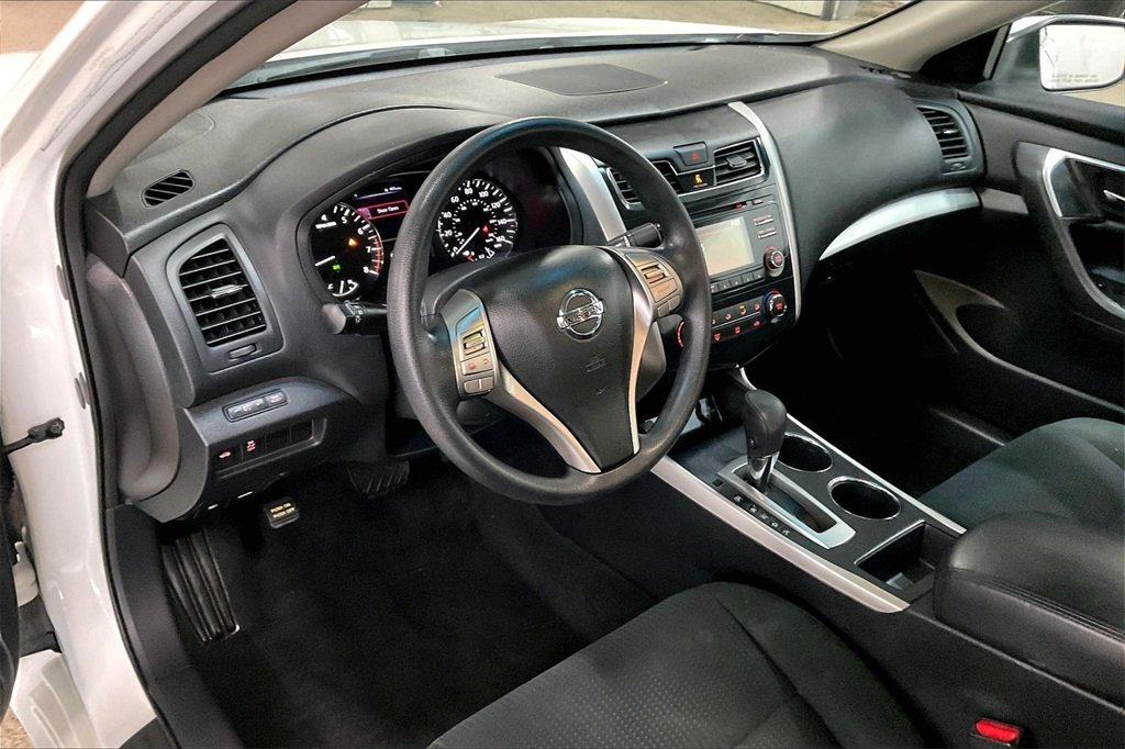 2015 NISSAN ALTIMA - Image 13