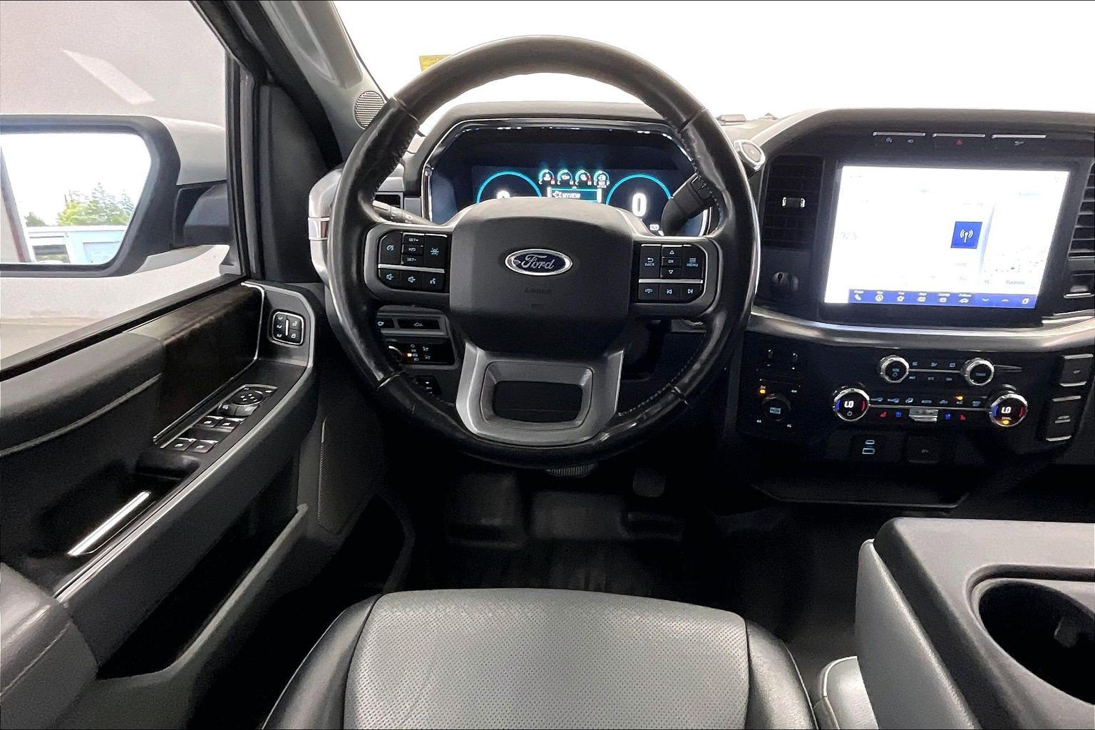 Used 2021 Oxford White Ford Lariat image 4