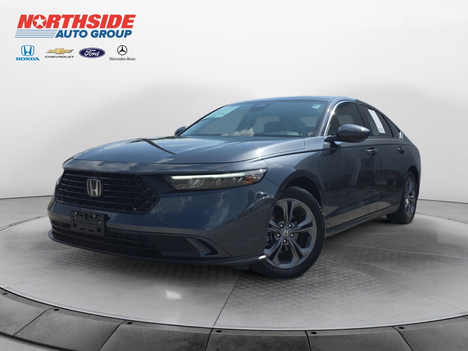 Used 2024 Meteorite Gray Metallic Honda EX image 3