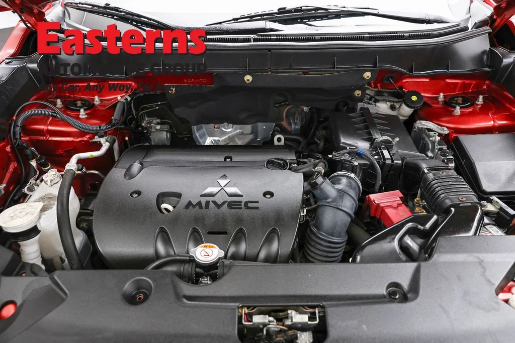 Used 2023 Red Mitsubishi 2.0 ES image 7