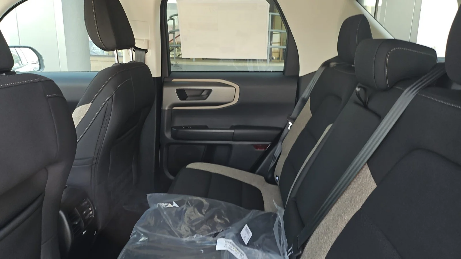 New 2026 Oxford White Ford Big Bend 4WD image 9