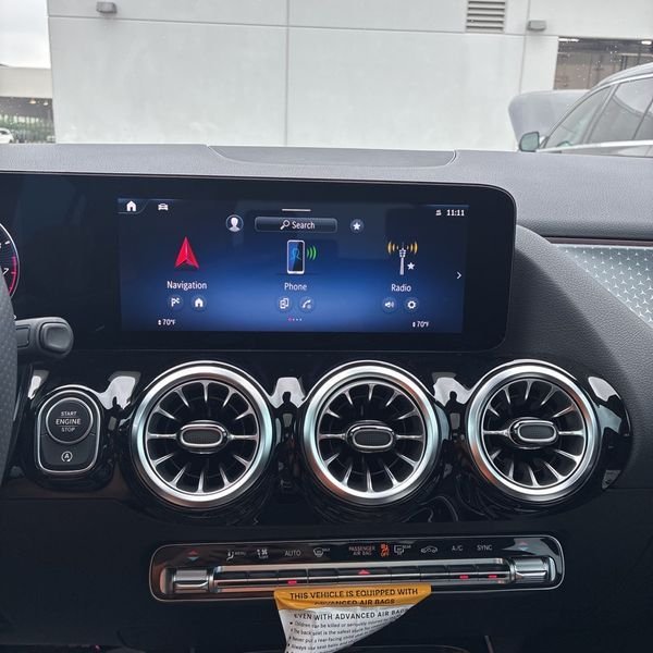 2025 Mercedes-Benz GLA GLA35 AMG - Photo 8