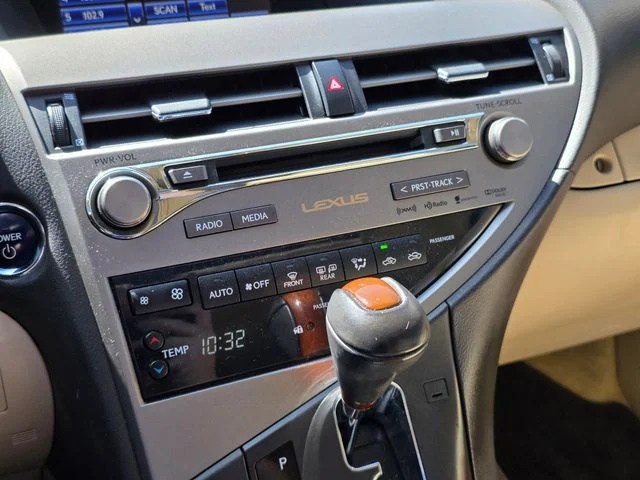 2013 Lexus RX 450h - Photo 29