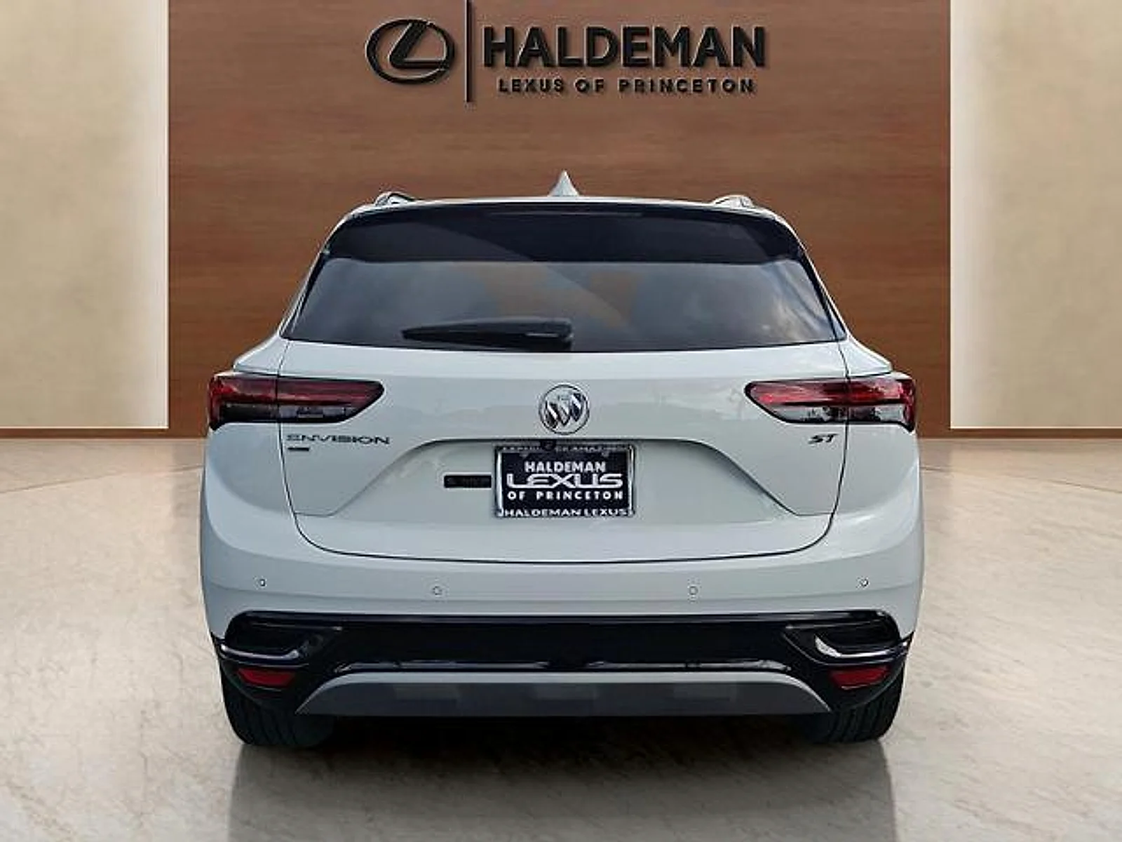 Used 2023 Summit White Buick Preferred AWD image 5