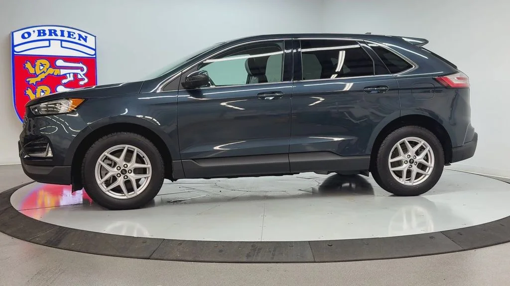 Used 2023 Blue Metallic Ford SEL image 8