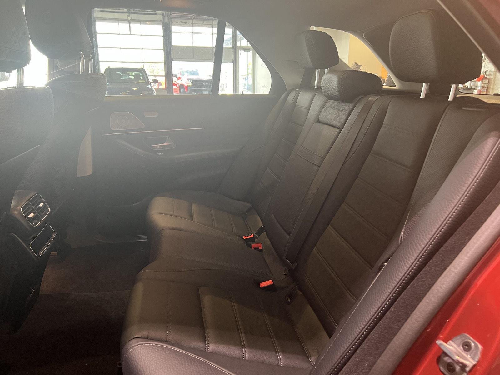 Used 2024 MANUFAKTUR Cardinal Red Metallic Mercedes-Benz GLE 350 image 15