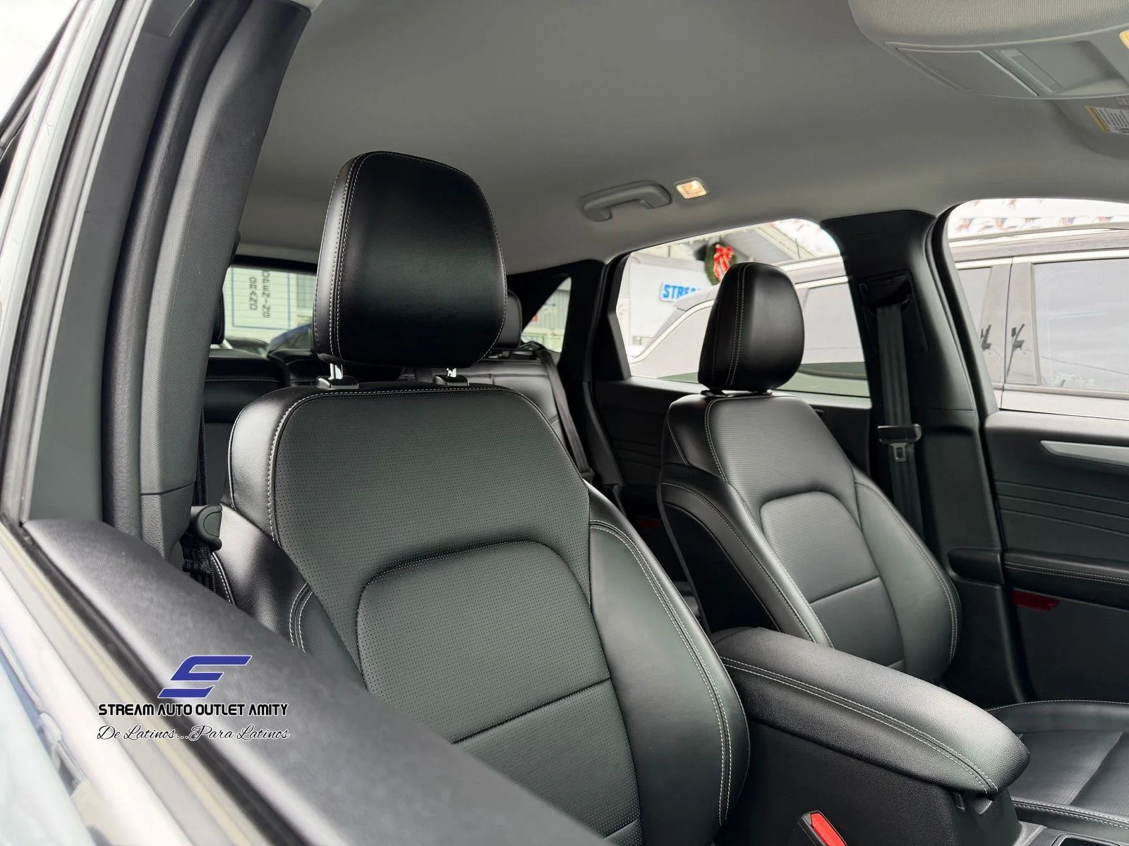 2025 Ford Escape Platinum - Photo 6