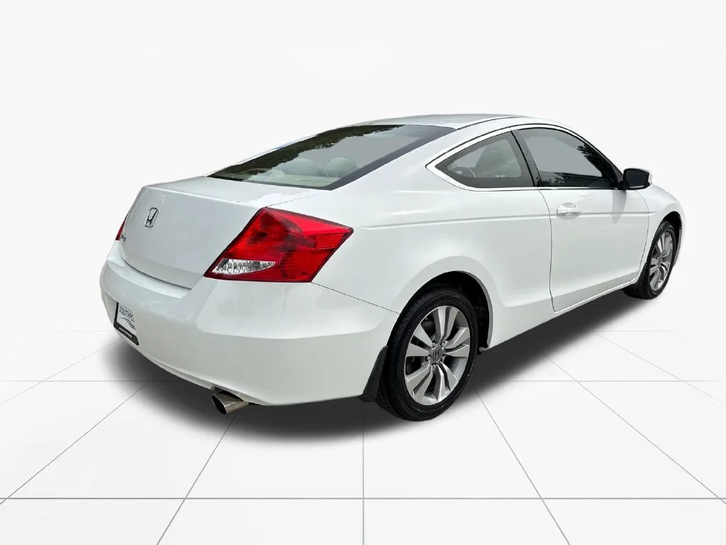 Used 2011 Taffeta White Honda LX-S image 8