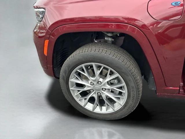 Used 2024 Red Jeep Summit 4xe image 36