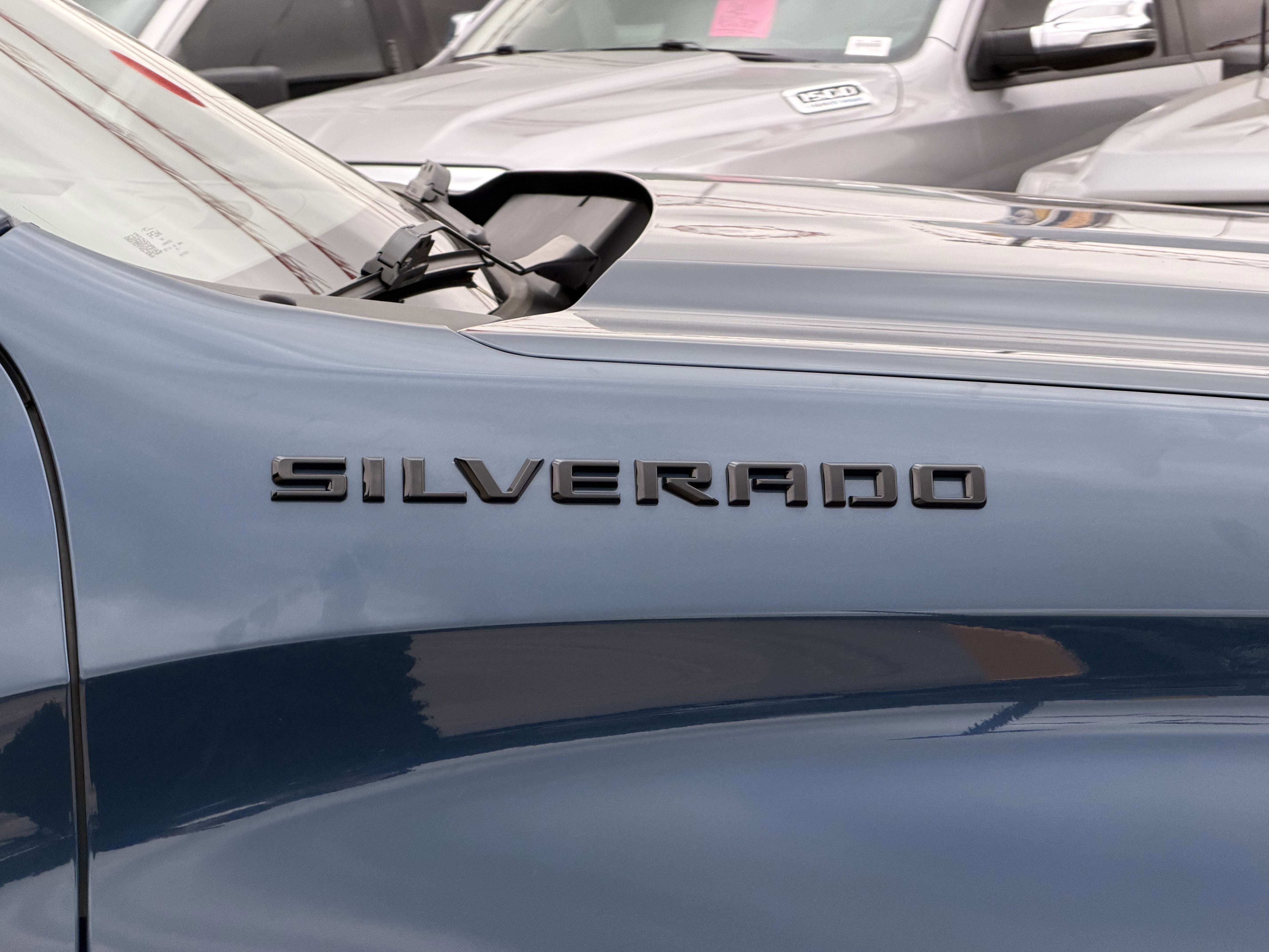 Used 2023 Northsky Blue Metallic Chevrolet Custom image 4