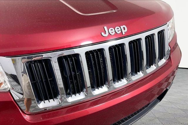 Used 2012 Red Jeep Laredo image 23