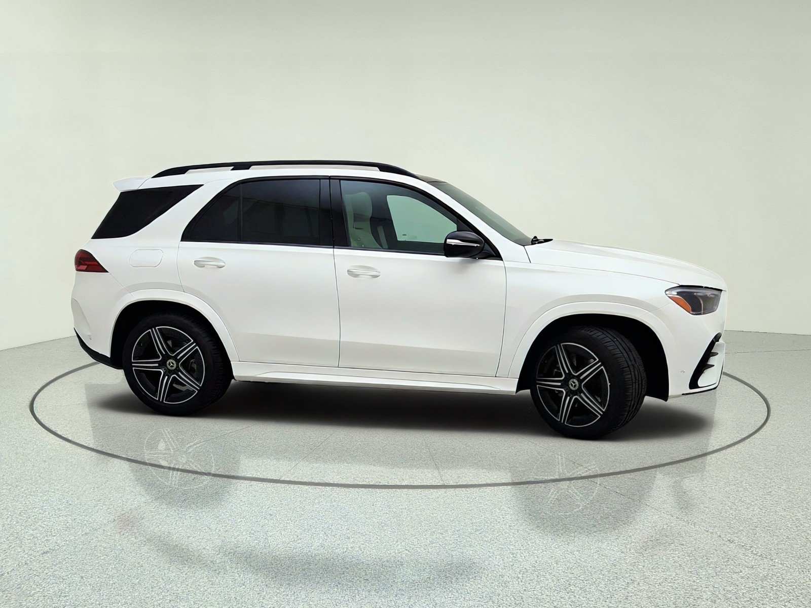 Certified Used 2026 Polar White Mercedes-Benz GLE 350 image 6
