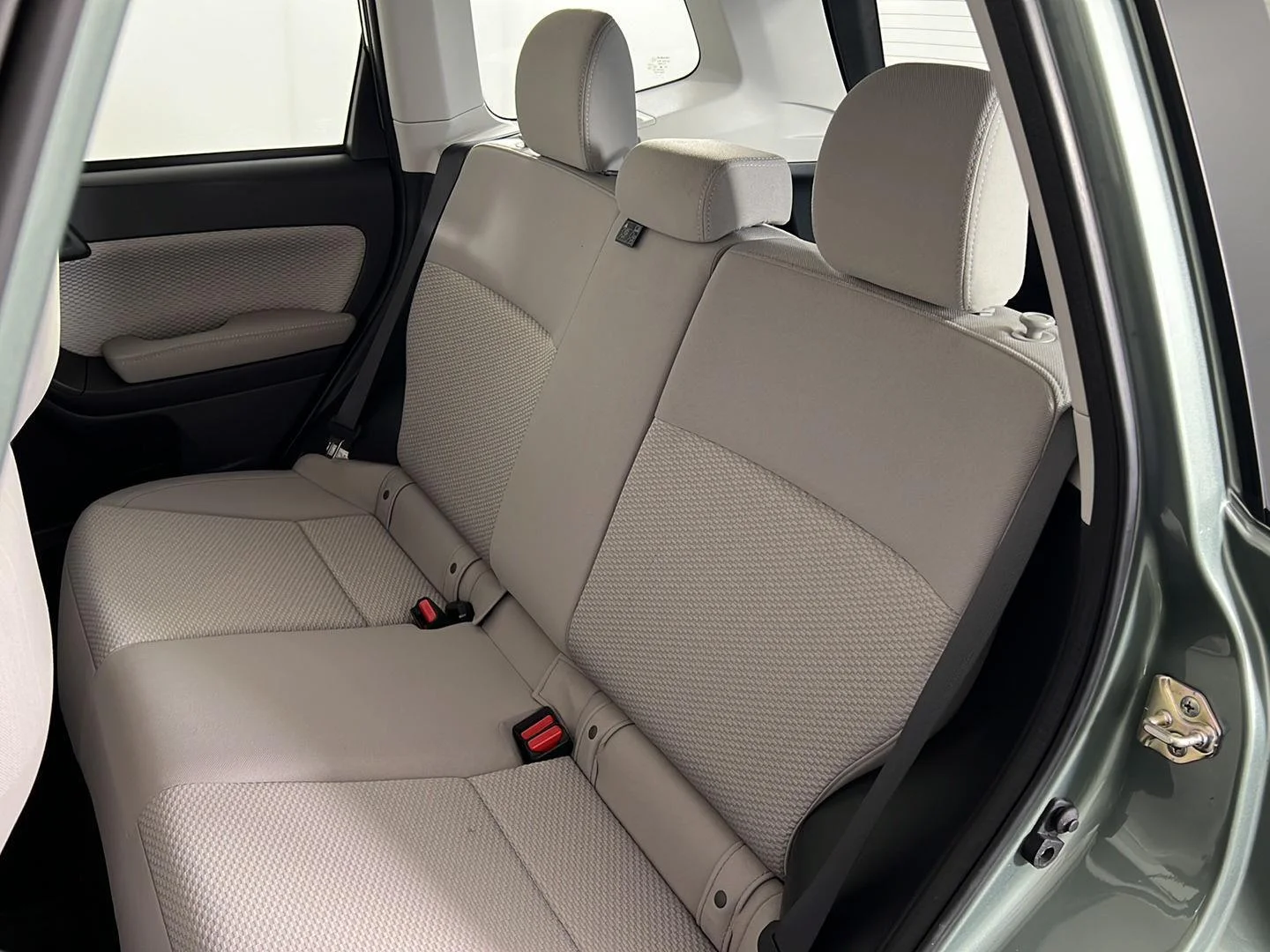 Used 2017 Jasmine Green Metallic Subaru 2.5i image 4
