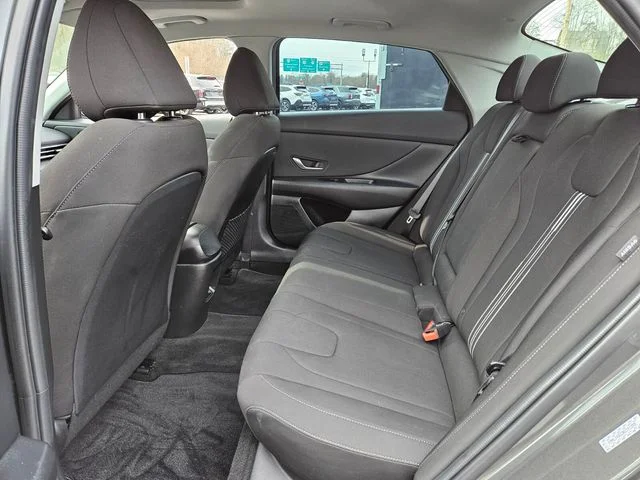 Used 2024 Gray Hyundai SEL image 10