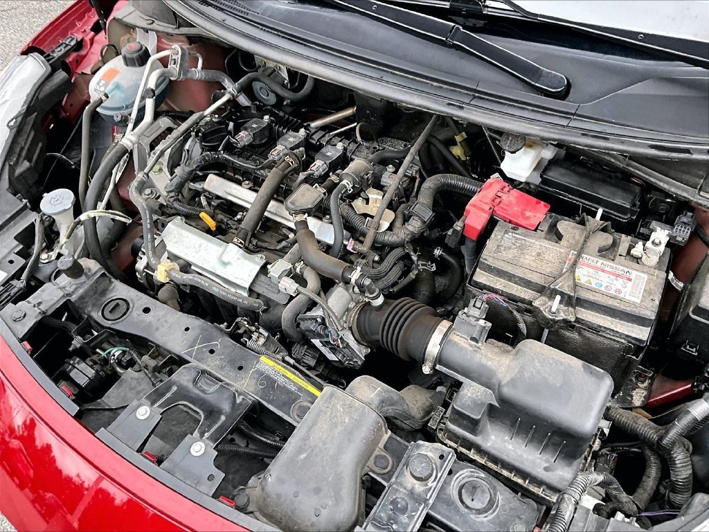 Used 2025 Red Nissan 1.6 SV image 35