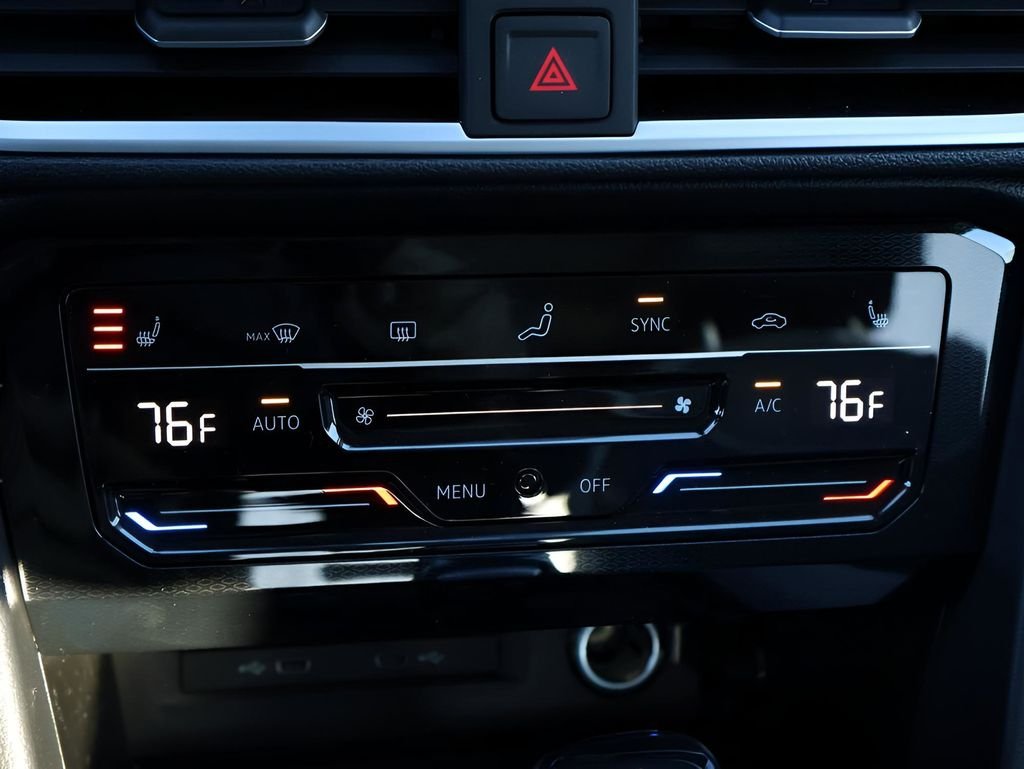 2025 Volkswagen Taos SE - Photo 26