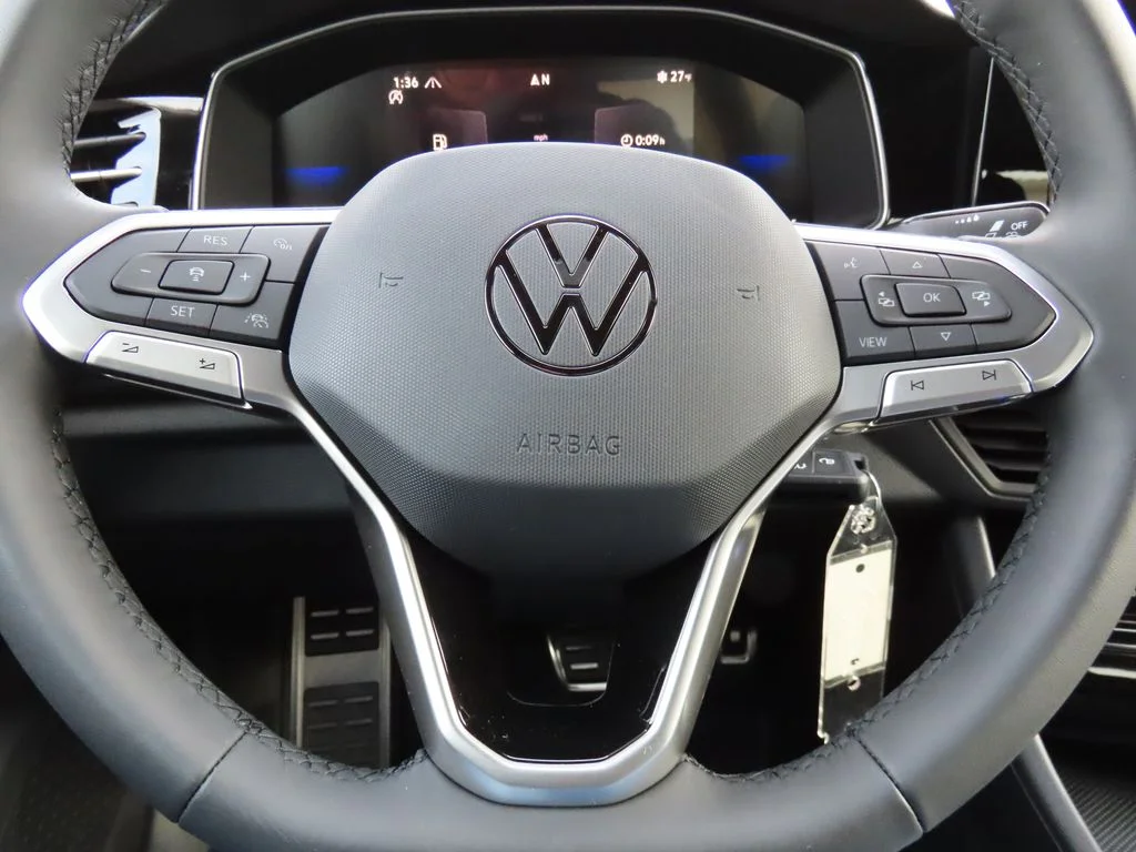 New 2026 Black Volkswagen 1.5T Sport image 25