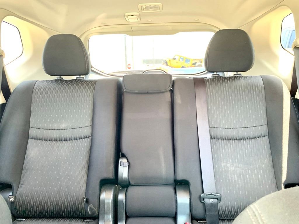 Used 2020 Gray Nissan SV image 41