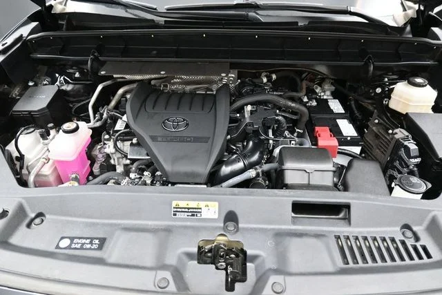 Used 2023 Black Toyota XLE image 30