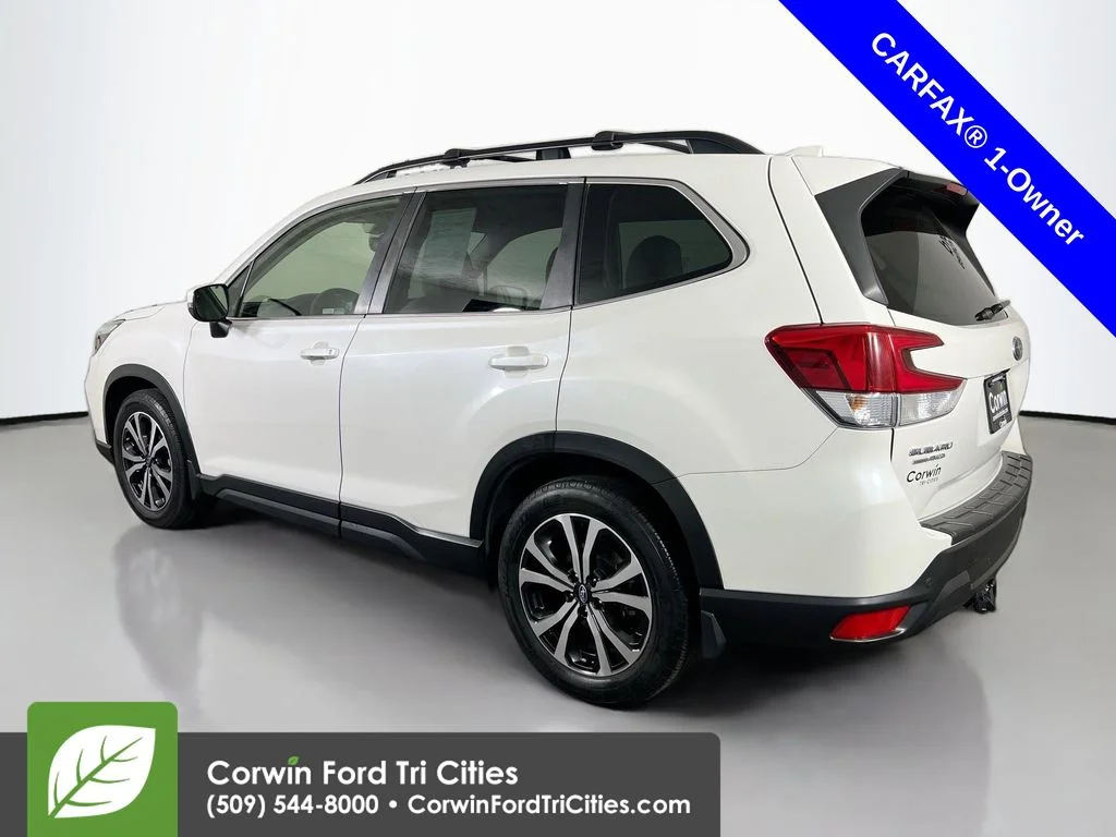 Used 2020 Crystal White Pearl Subaru Limited image 11