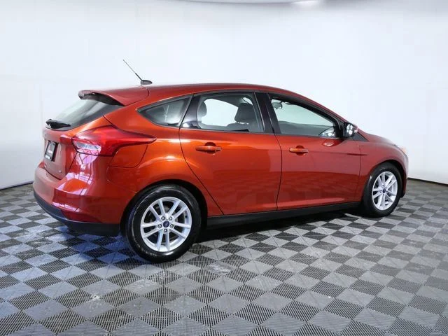 Used 2018 Red Ford SE image 8