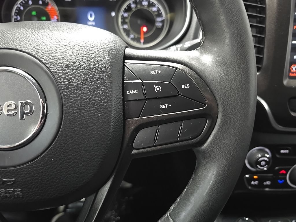 Used 2022 Black Jeep Trailhawk image 22