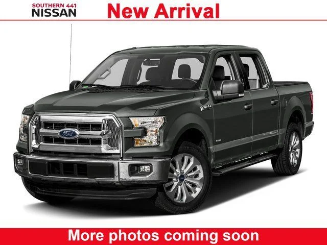 Used 2017 Silver Ford XLT image 1