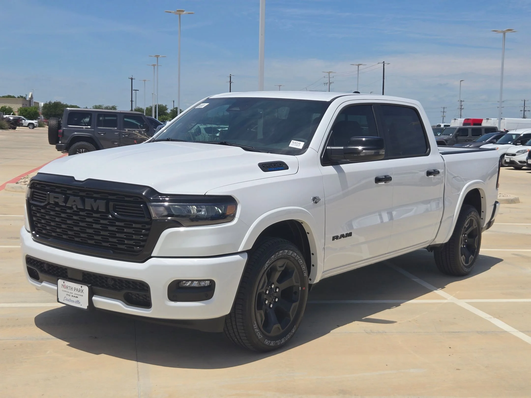 New 2026 Bright White Clear-Coat Exterior Paint RAM Big Horn/Lone Star image 7