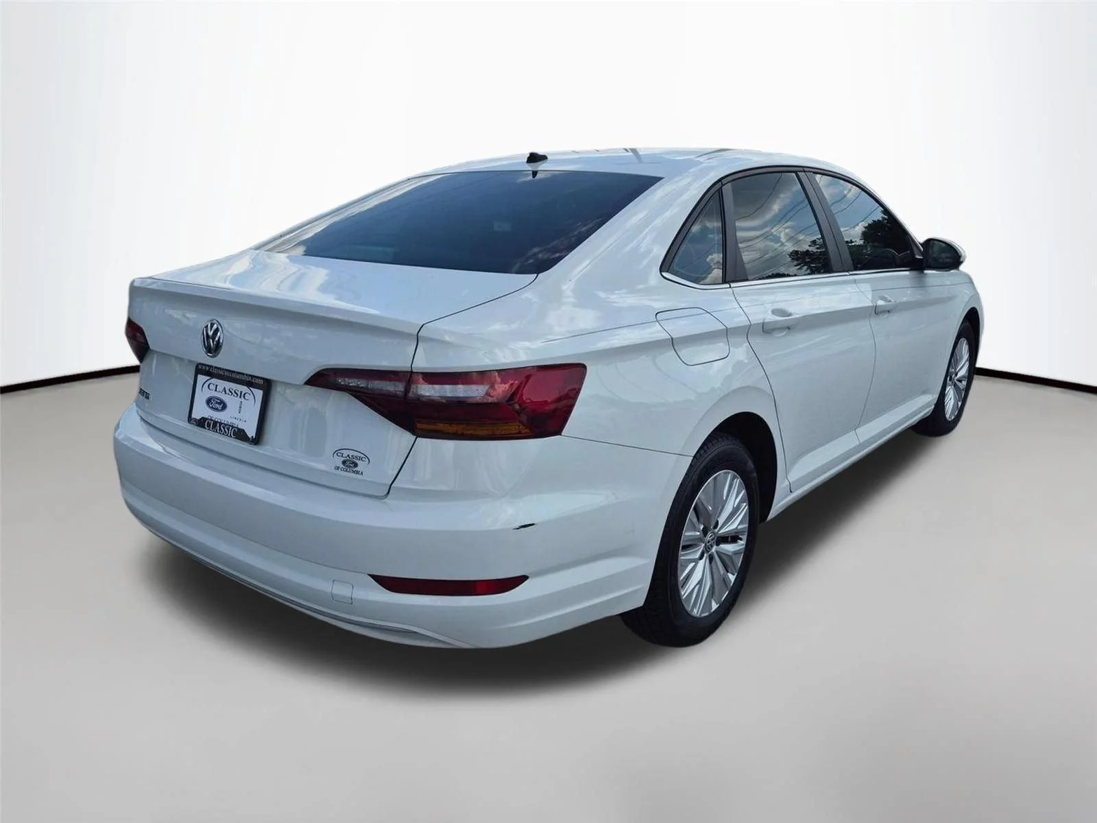 Used 2019 Pure White Volkswagen S image 5